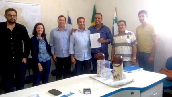 A CAGEP PARTICIPA DE REUNIÃO COM PREFEITO DE MULUNGU DO MORRO-BA E MEMBROS DO COMPLEXO EÓLICO VENTOS DA BAHIA.